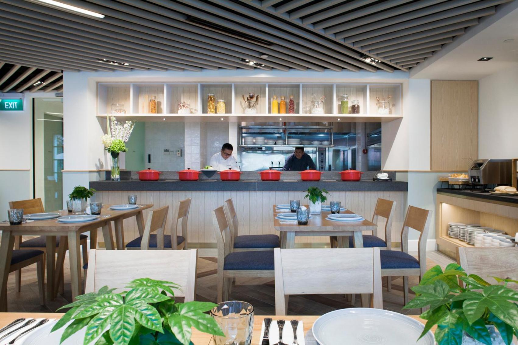 Fraser Place Robertson Walk Singapore Buitenkant foto The interior of the restaurant