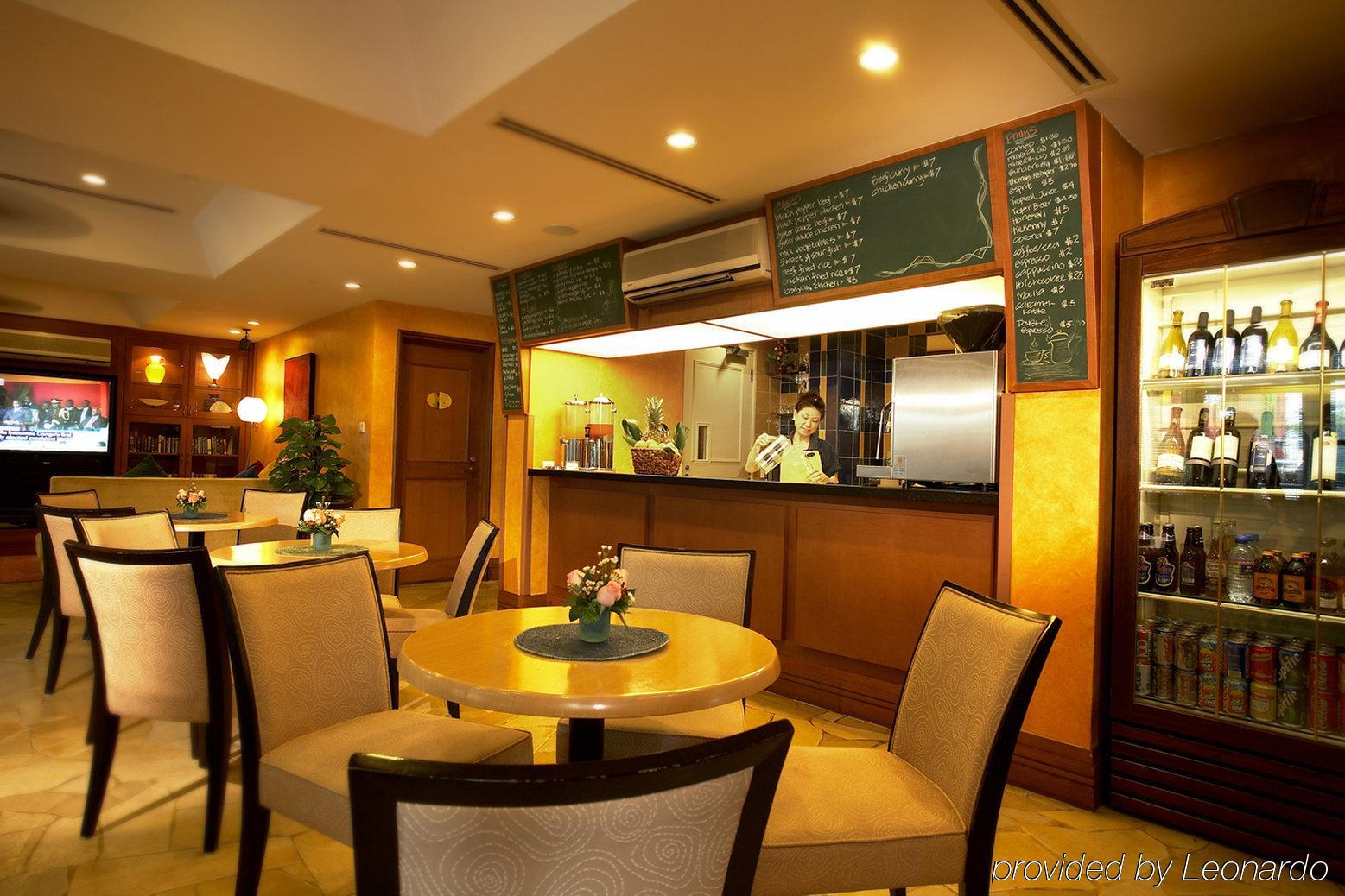 Fraser Place Robertson Walk Singapore Buitenkant foto The interior of the lounge