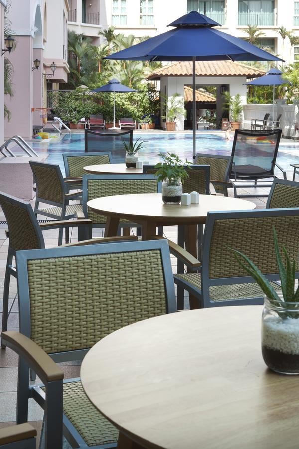 Fraser Place Robertson Walk Singapore Buitenkant foto Synthetic rattan