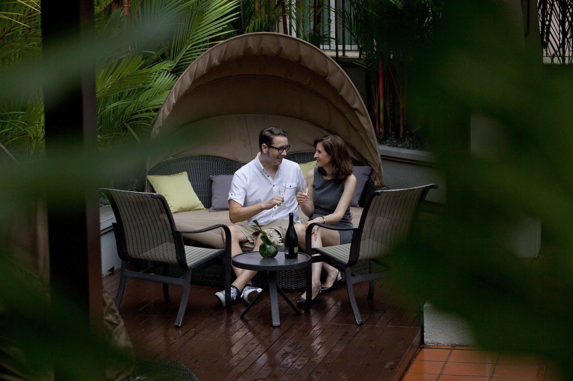Fraser Place Robertson Walk Singapore Buitenkant foto The Garden Bar