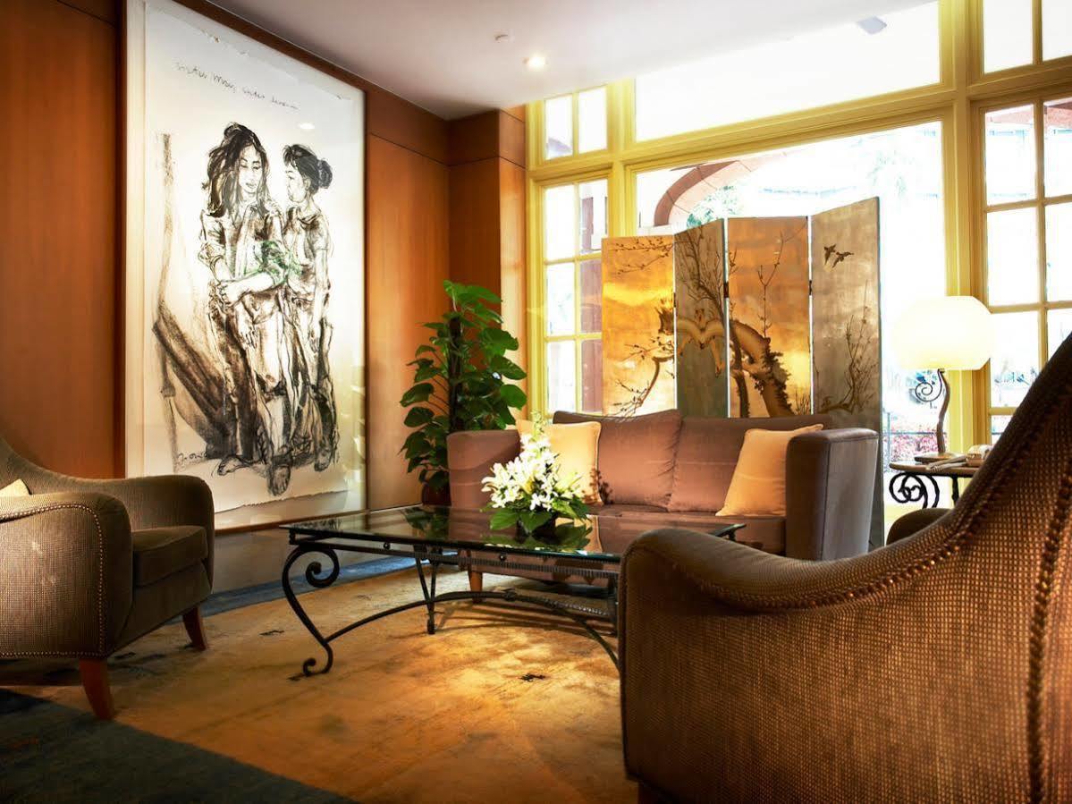 Fraser Place Robertson Walk Singapore Buitenkant foto The lobby of the hotel