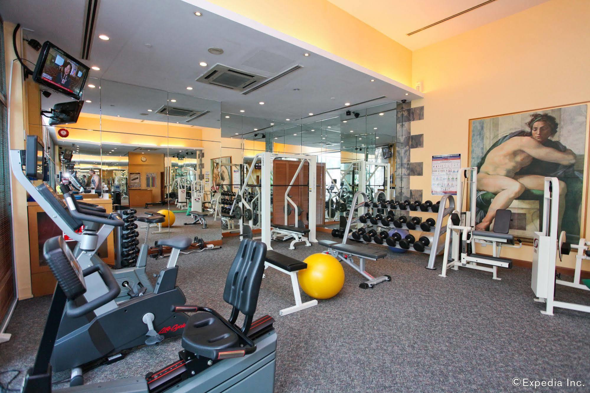 Fraser Place Robertson Walk Singapore Buitenkant foto The gym at the hotel